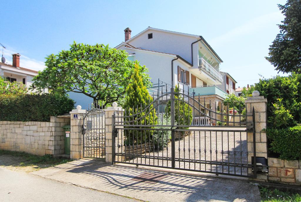 Apartments Silvia Poreč Eksteriør bilde