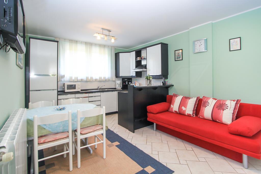 Apartments Silvia Poreč Eksteriør bilde